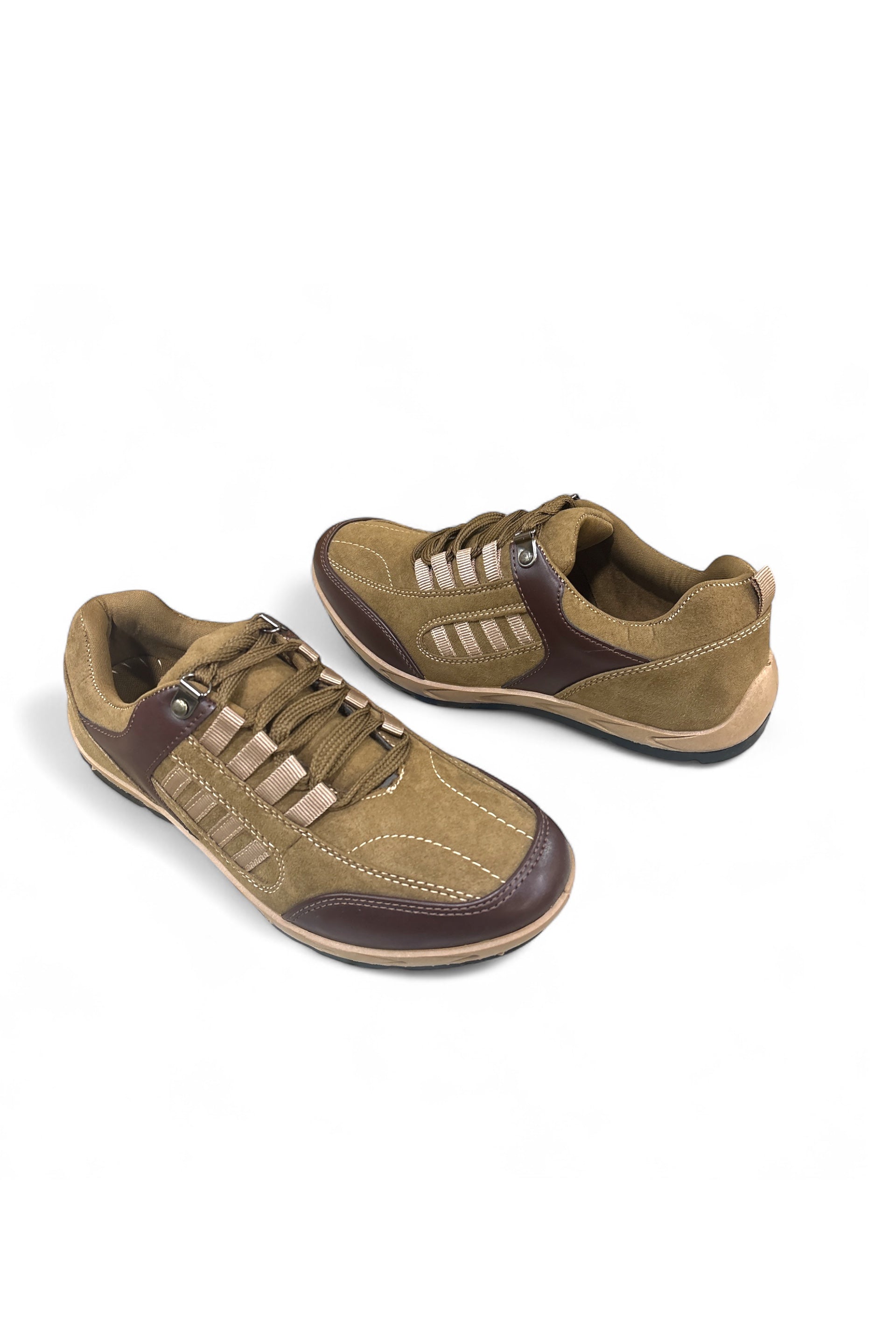 Imported Men’s sketchers in style 7318