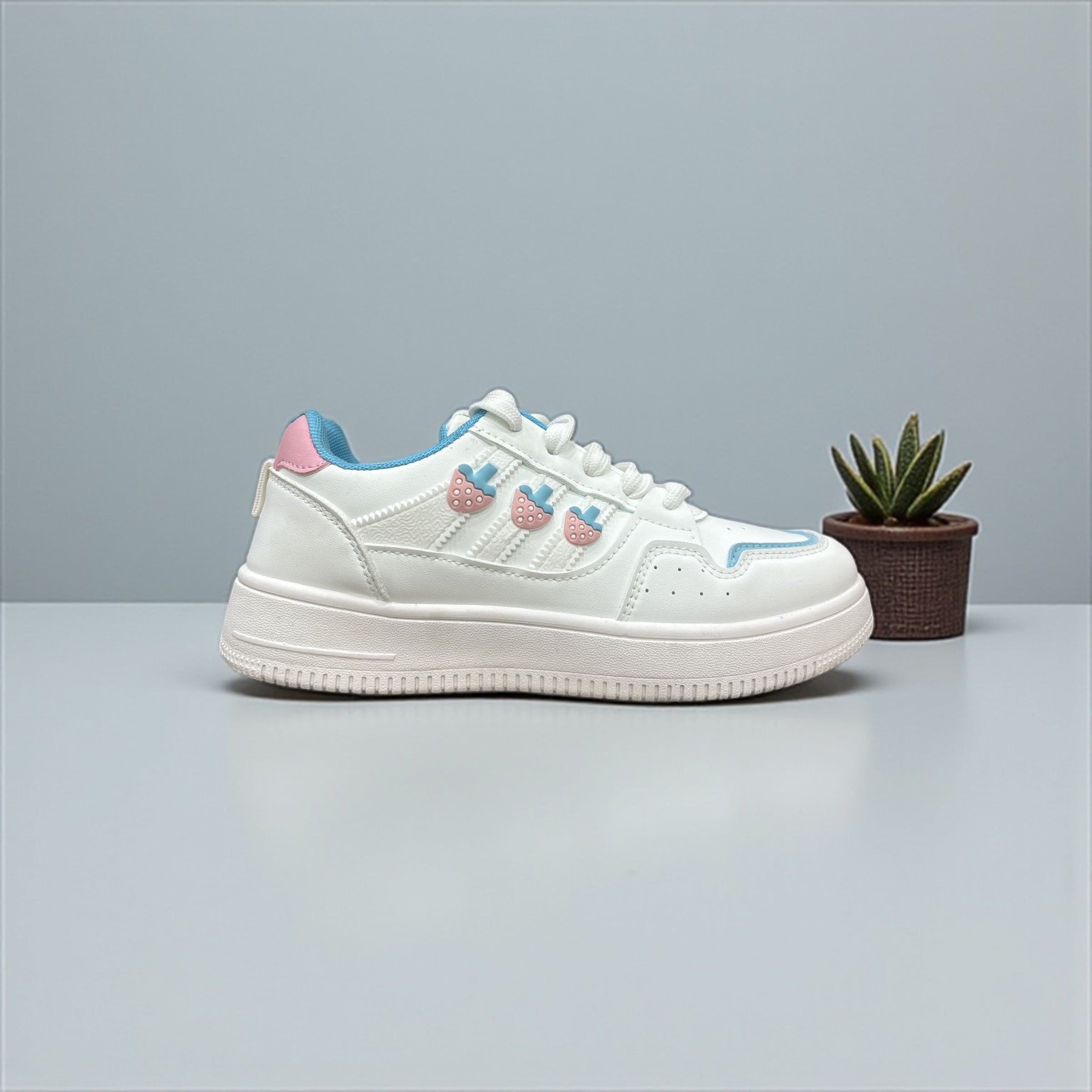 Ladies sneaker 6
