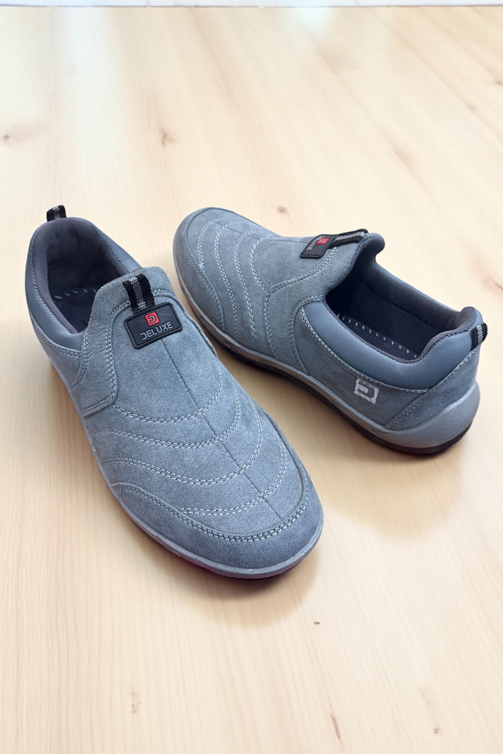 Imported Men’s sketchers grey in style 7195