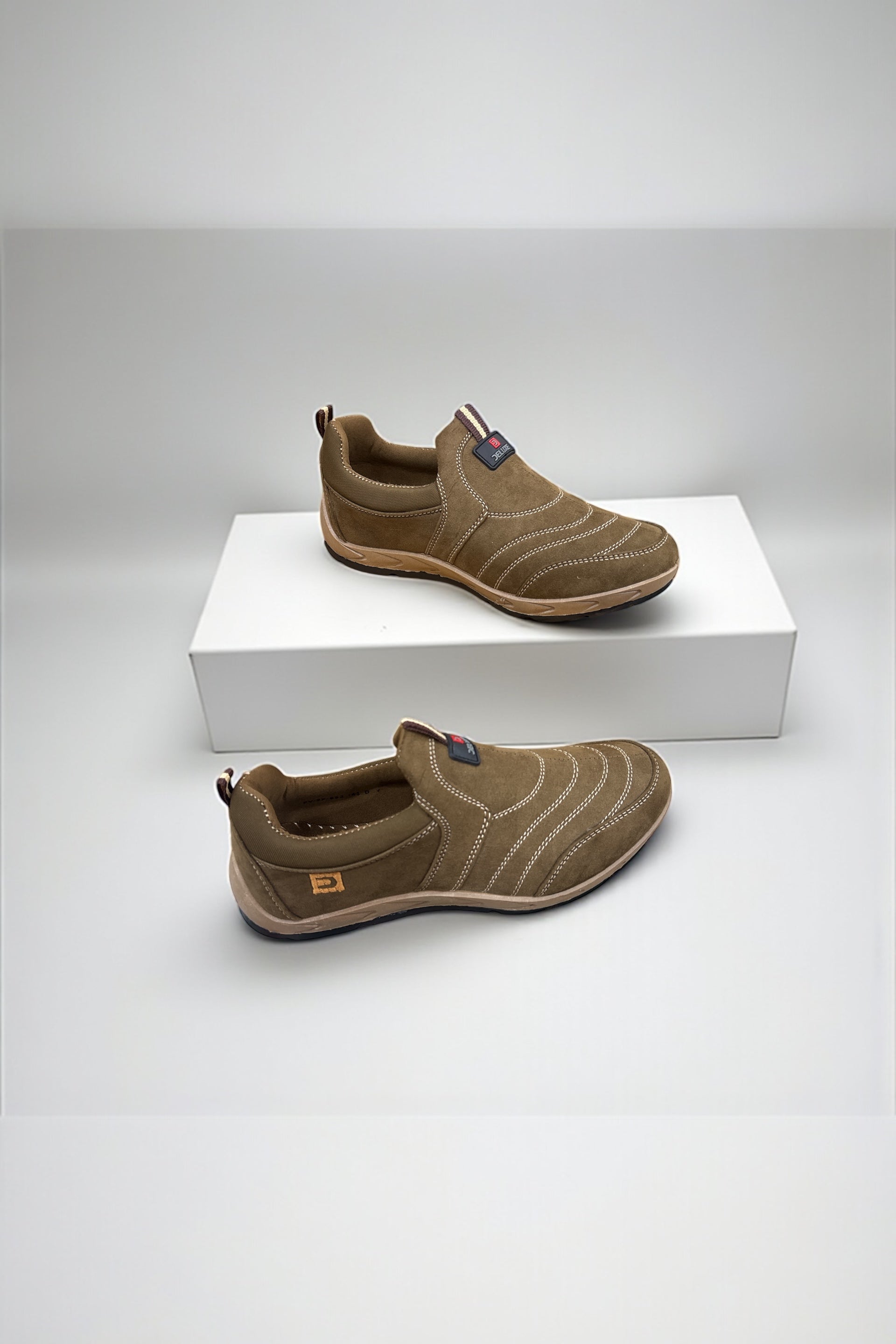 Imported Men’s sketchers grey in style 7195