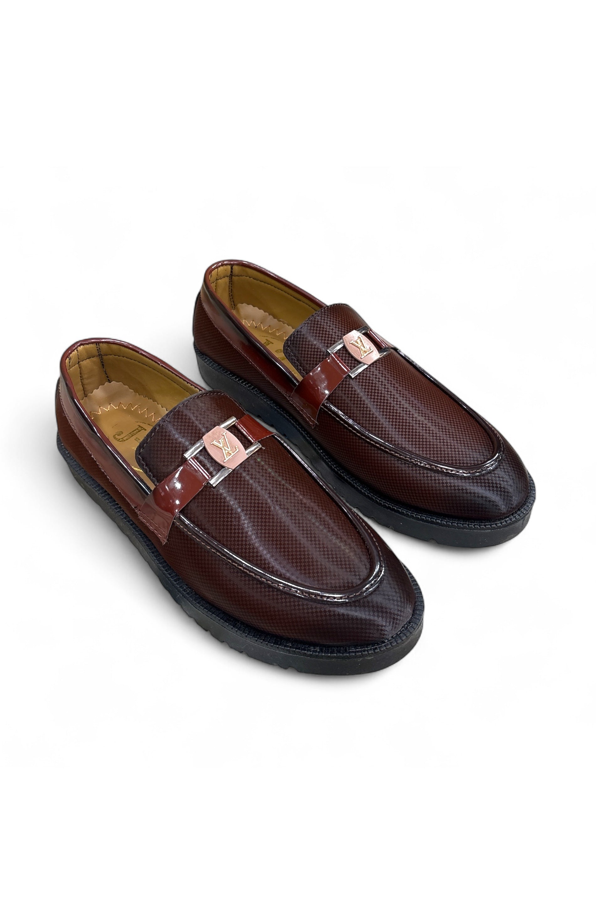Men’s dress shoes in style