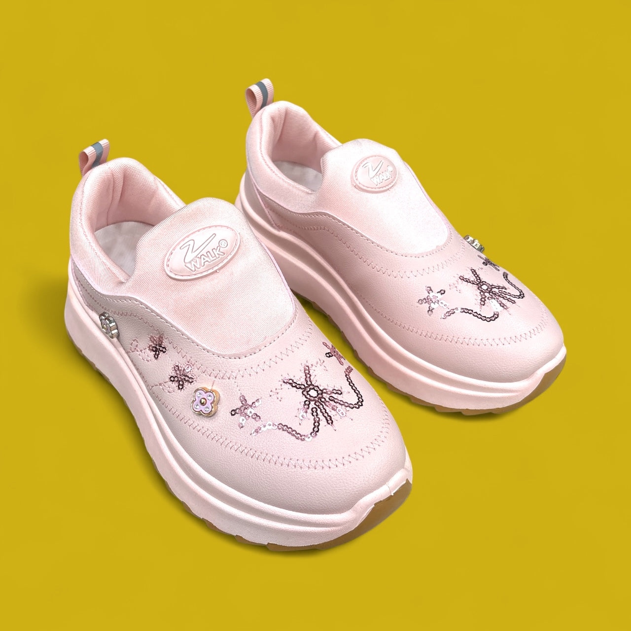 Ladies sneaker 3
