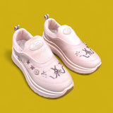 Ladies sneaker 3