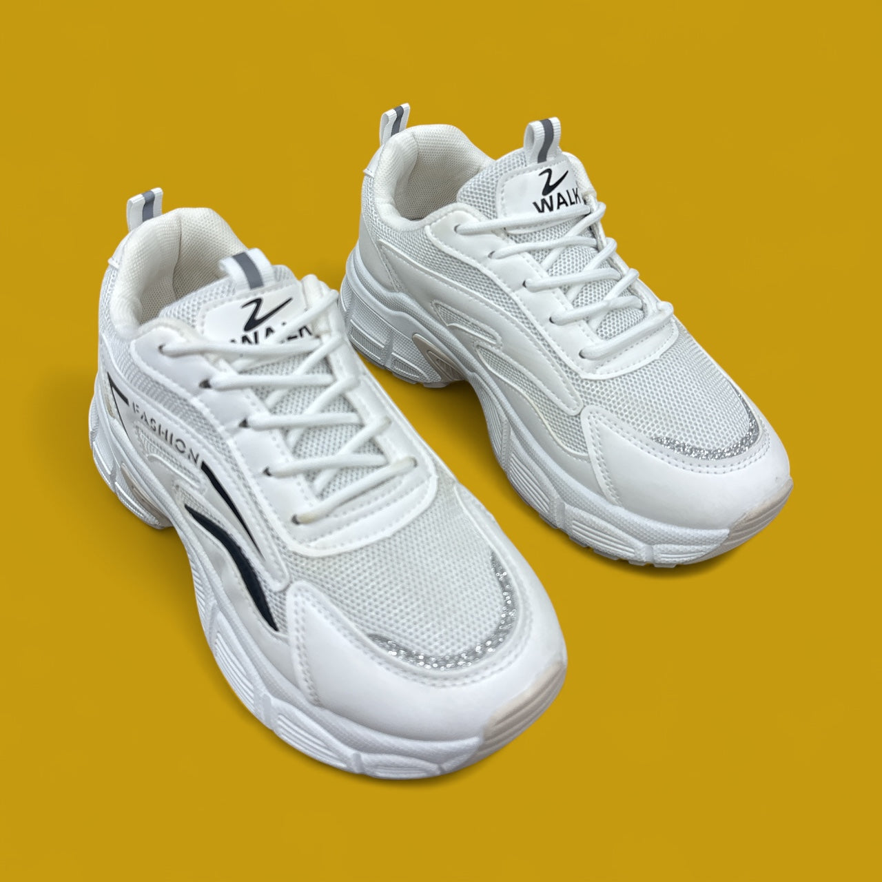 Ladies sneaker 1